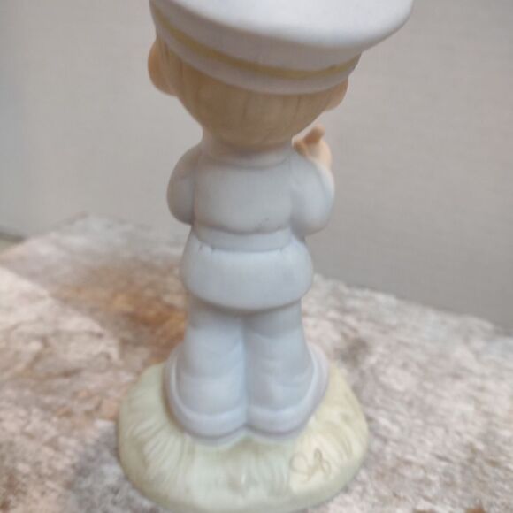 👍 Precious Moments Policeman. C2 - Picture 3 of 6